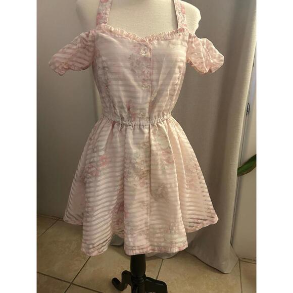 Liz Lisa Dresses & Skirts - LIZ LISA Chiffon  mini dress